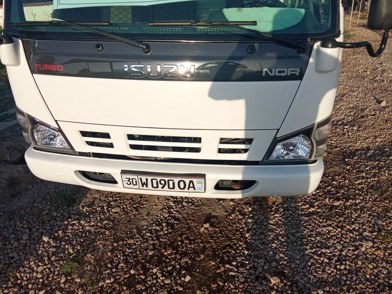 Isuzu UzSamavto 2016 Isuzu UzSamavto 2016
