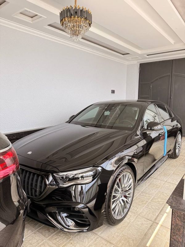 Mercedes-Benz E 53 AMG Mercedes-Benz E 53 AMG