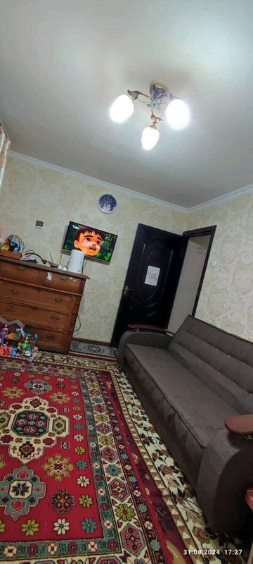 Срочно Продаётся Чиланзар 2комн.2этаж. Срочно Продаётся Чиланзар 2комн.2этаж.