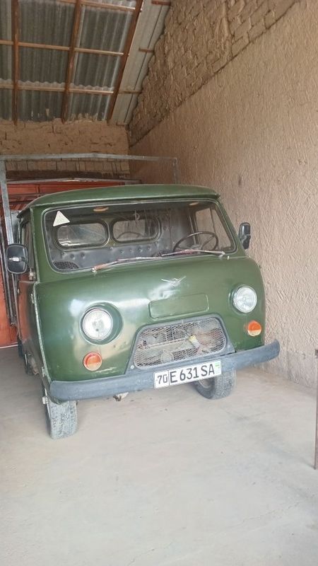 UAZ bortli 1984 yil gaz