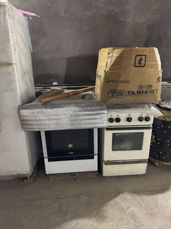 Газовая плита с духовкой Газовая плита с духовкой