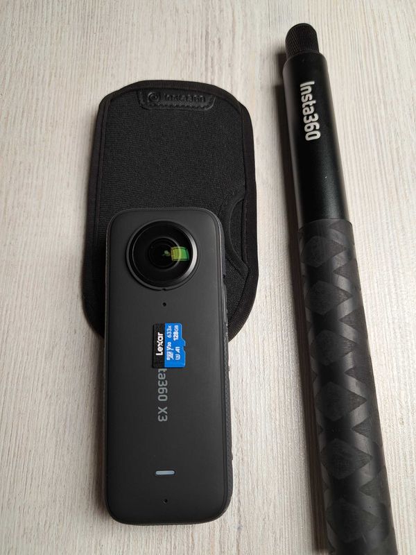 Insta360 X3 sotiladi Insta360 X3 sotiladi
