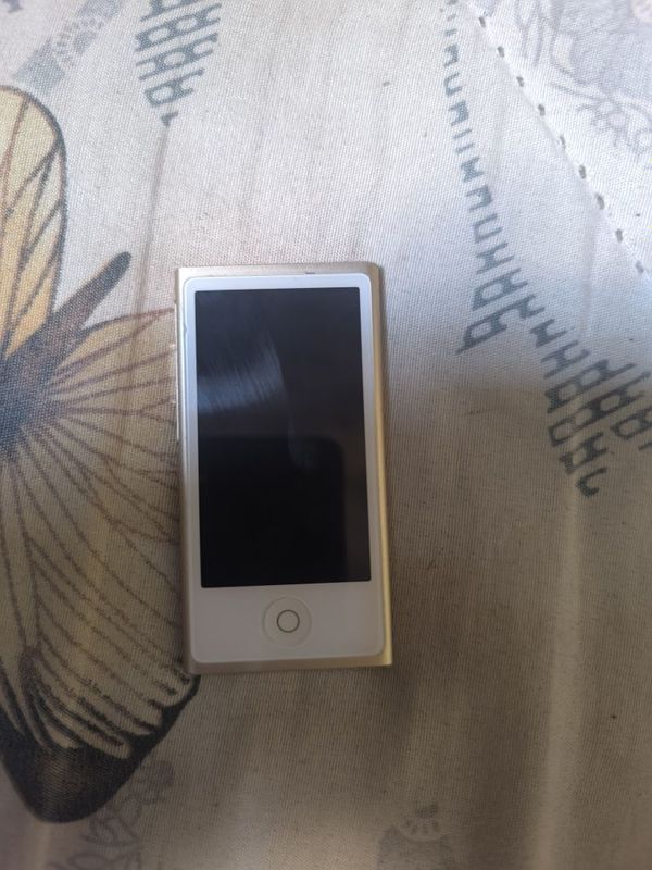Продам Mp3 Apple iPod nano 7-го поколения.