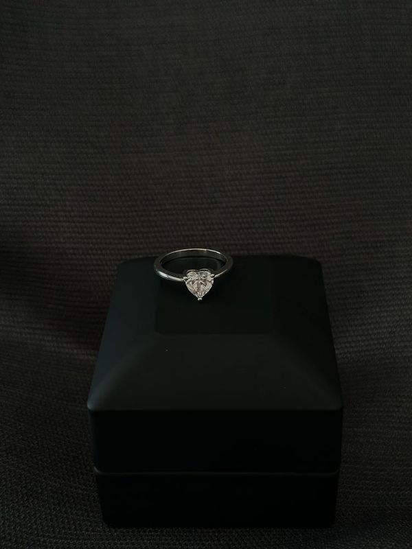 Серебряное кольцо