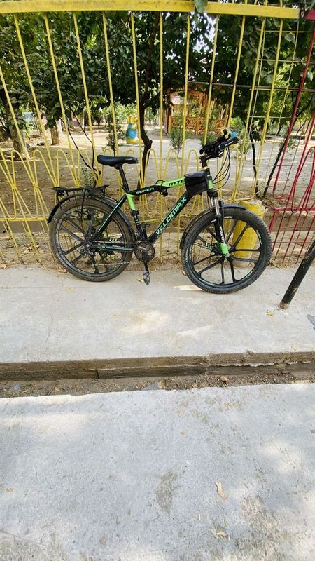 Velosiped sotiladi ideal holatda Velosiped sotiladi ideal holatda
