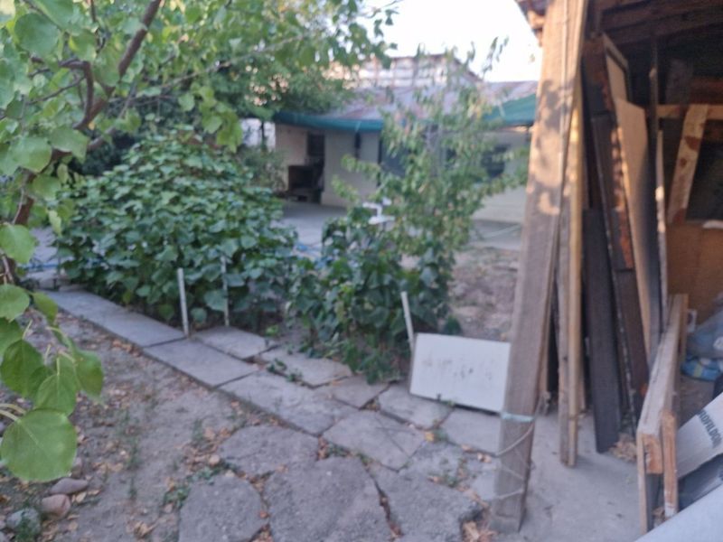 Продаётся участок в Яшнабадском . Метро Дустлик