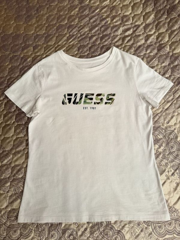 Футболка Guess Футболка Guess