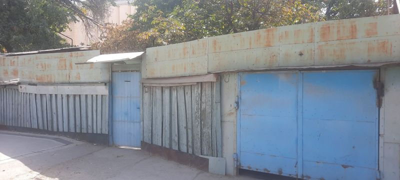 Uy sotiladi yer hisobida 3.4 sotix Uy sotiladi yer hisobida 3.4 sotix