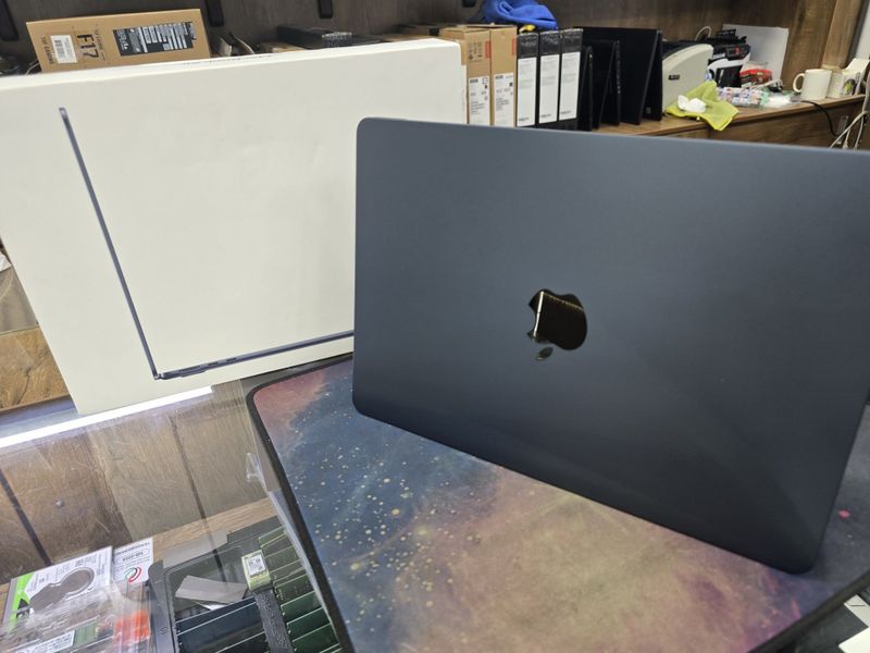 MacBook Air 13.6 m3 идеал Состояние MacBook Air 13.6 m3 идеал Состояние
