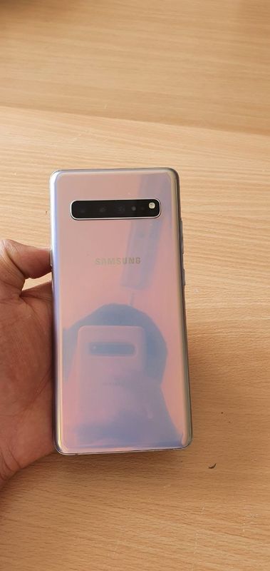 Samsung S10 5G+ holati idal