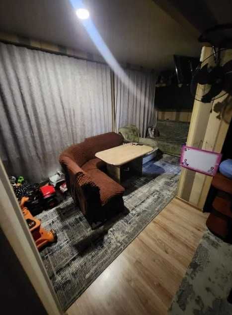 СРОЧНО! 3/5/5 Кирпич, 68м², балкон 2×6м, Ор-р Пере-ток Братские могилы СРОЧНО! 3/5/5 Кирпич, 68м², балкон 2×6м, Ор-р Пере-ток Братские могилы