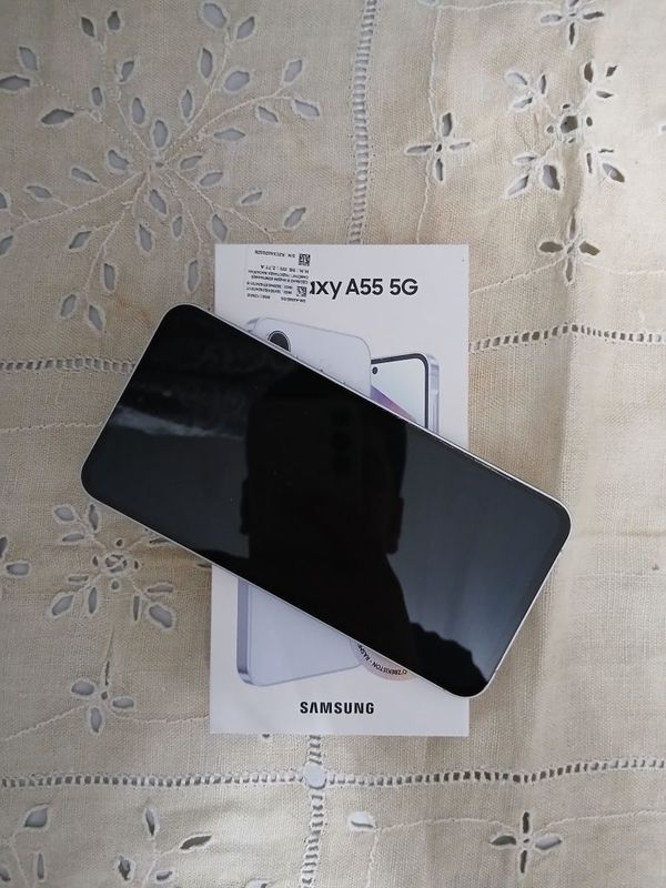 Samsung A 55 5G.