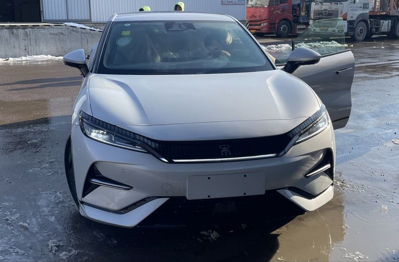 Byd song l 550 км 2 позиция Byd song l 550 км 2 позиция