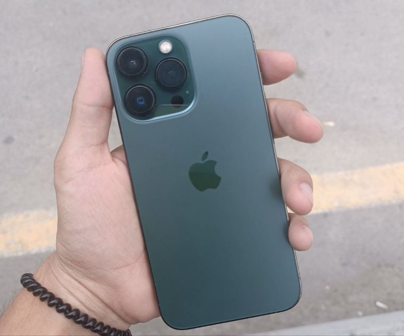 Iphone 13pro sotiladi Iphone 13pro sotiladi