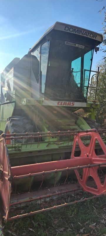 Claas dominator 130