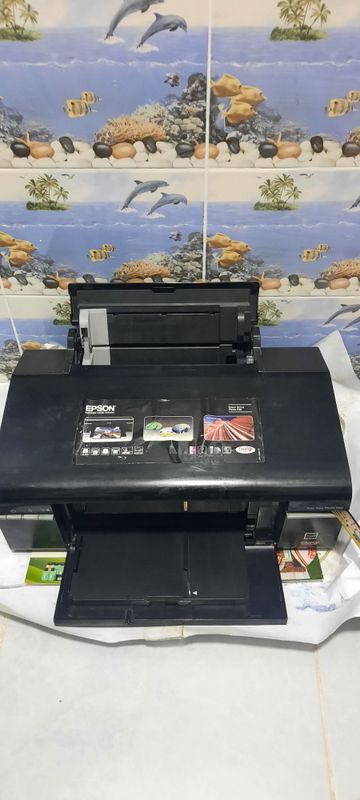 EPSON цветной принтер