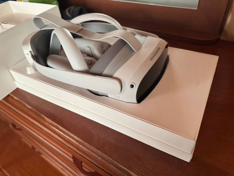 Pico 4 Virtual Real Ochki