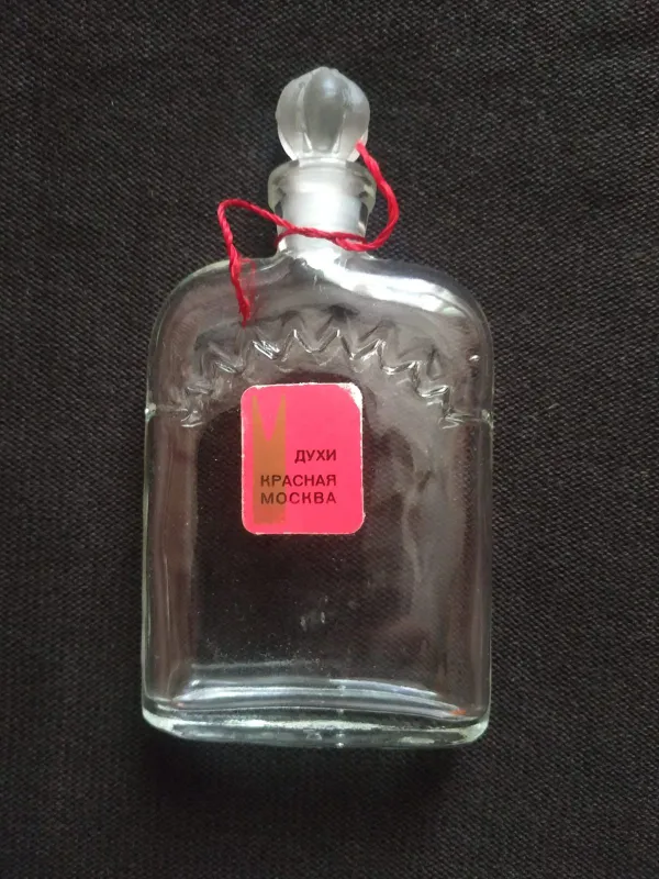 Духи Красная Москва. Флакон.