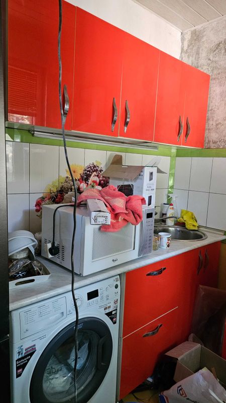 Кухонная мебель акрил + тумба Кухонная мебель акрил + тумба