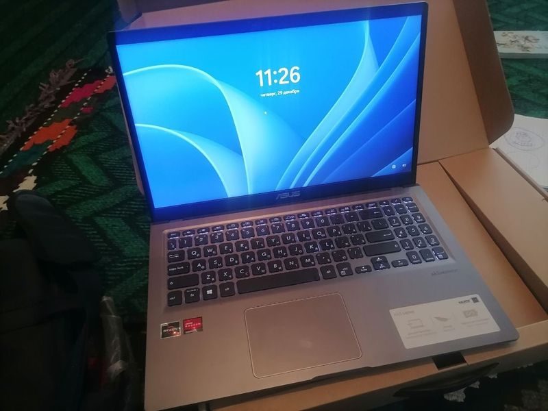 Asus D515DA. 4 million Kami bor