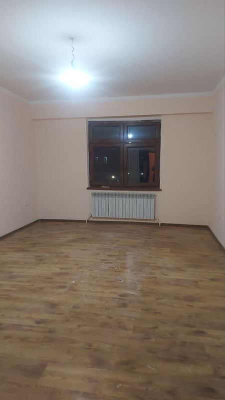 Срочно продается квартира в Ахангаране Срочно продается квартира в Ахангаране