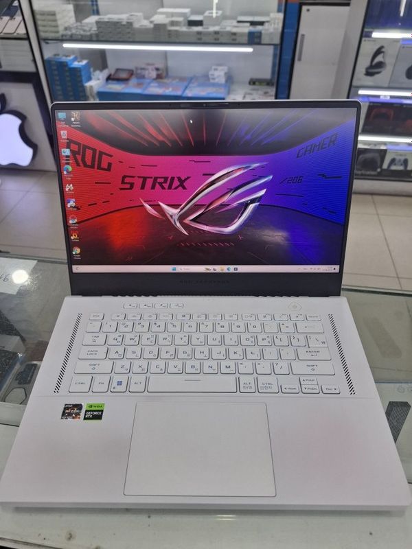 Asus ROG Zephyrus ryzen 7 6800HS 16/1 RTX 3060 Asus ROG Zephyrus ryzen 7 6800HS 16/1 RTX 3060