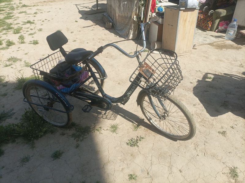 3 gʻildirakli velosiped sotiladi soʻz holatda