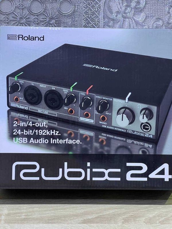 Профессиональная звуковая карта Roland Rubix24