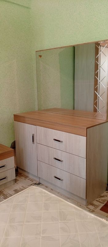 Mebel sotiladi srochna