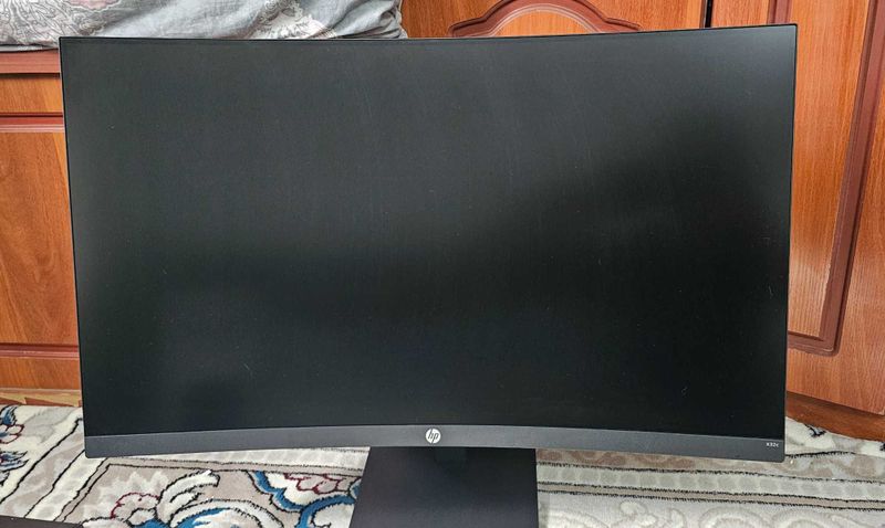 Hp X 32 WC Monitor 1 Oy ishlagan Yangi xali 250 Dollarga beraman Hp X 32 WC Monitor 1 Oy ishlagan Yangi xali 250 Dollarga beraman