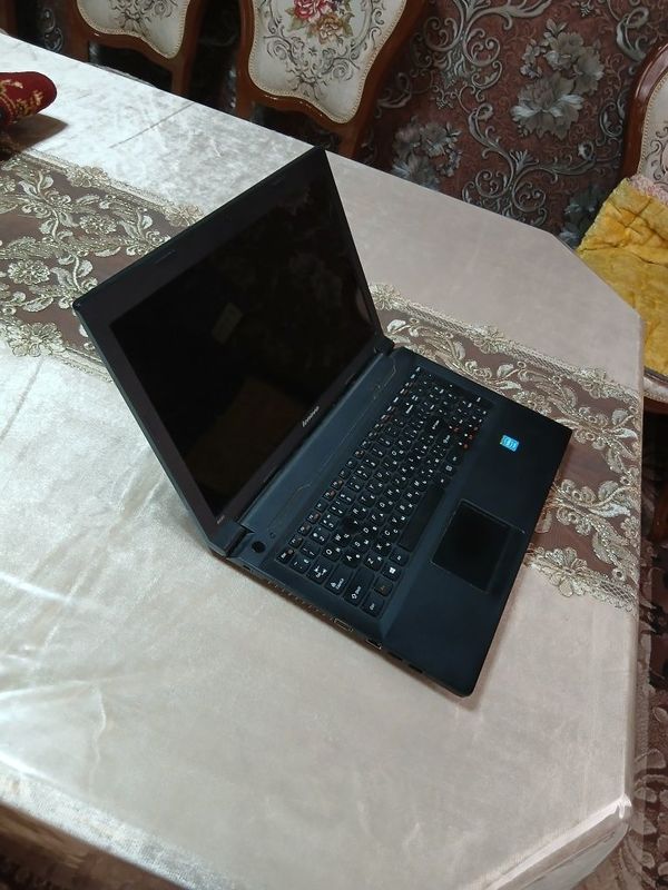 Ноутбук "Lenovo"