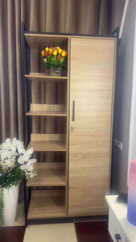 mebel,loft stilda,2oy ishlatilgan,juda arzon narxda sotiladi