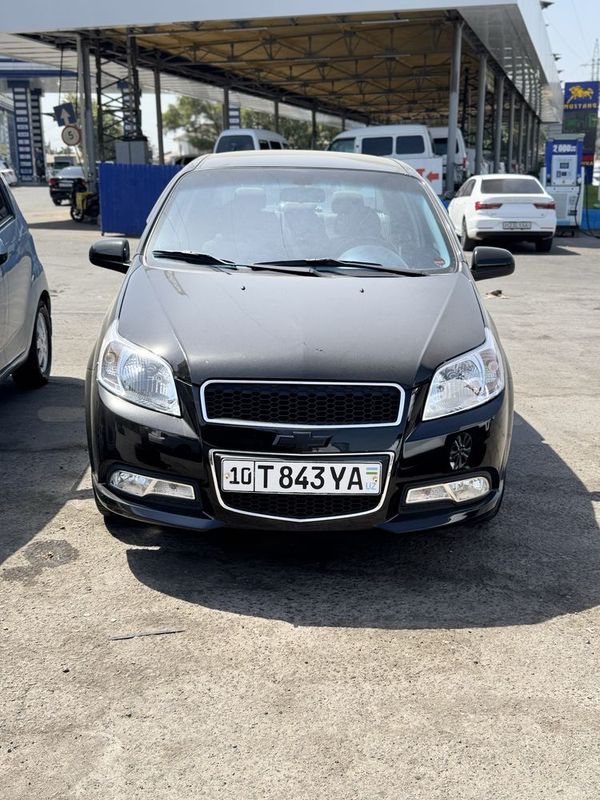 Продам нексию 3 автомат 2019г Продам нексию 3 автомат 2019г