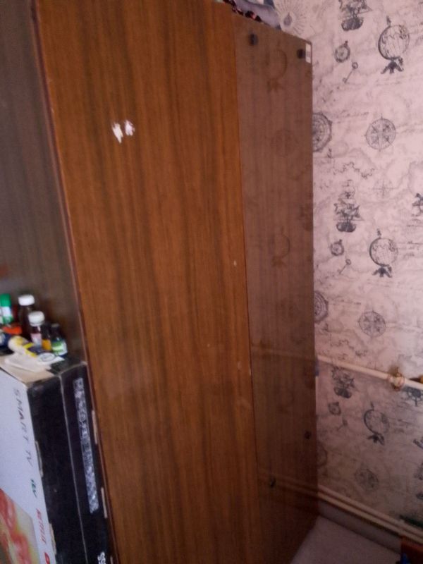 Сотаман Продаю шифонер шкаф.
