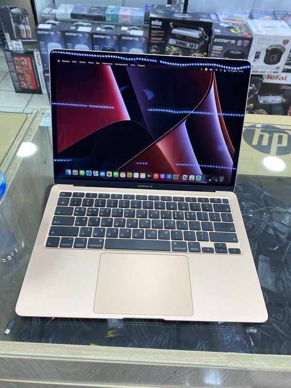 Macbook Air core i5 2020 yil! 8 ozu/500gb ssd, 13.3 RETINA, cokl 137