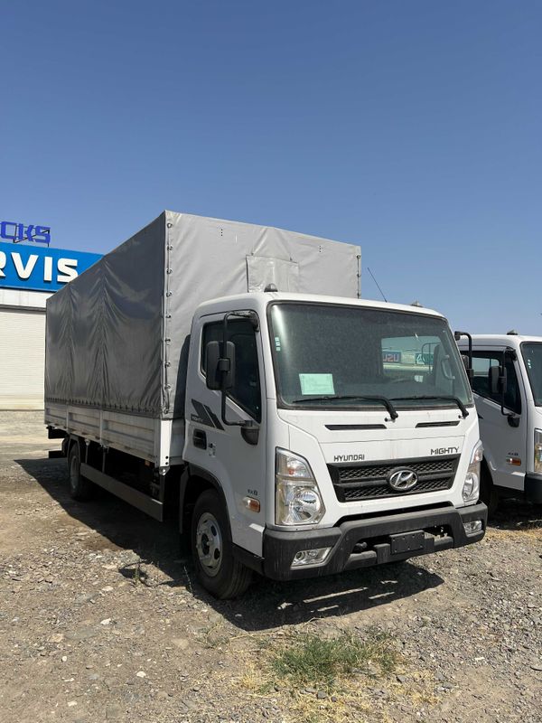 В наличии! Бортовой тентовый автофургон HYUNDAI EX8 (27.5 м3) В наличии! Бортовой тентовый автофургон HYUNDAI EX8 (27.5 м3)