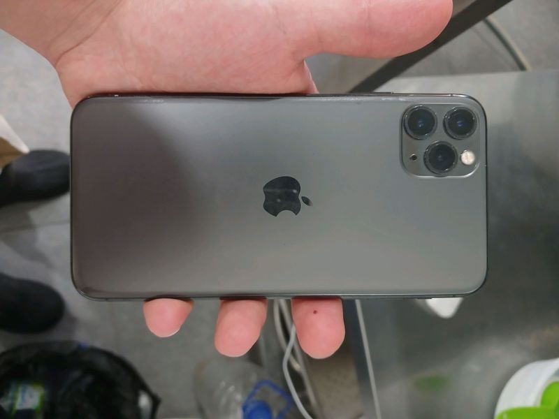 iphone 11 pro max srochno