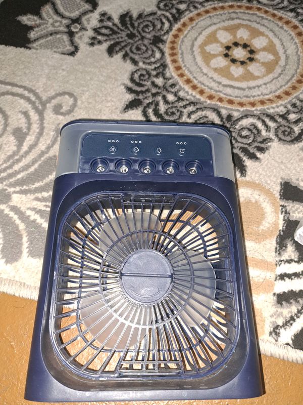 Mini vintilyator