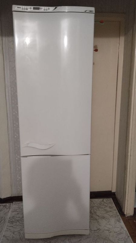 Холодильник.