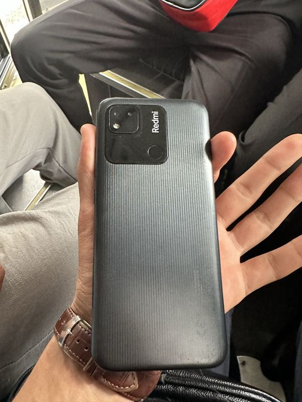 Redmi 10a holati ideal sorcna sotiladi Redmi 10a holati ideal sorcna sotiladi