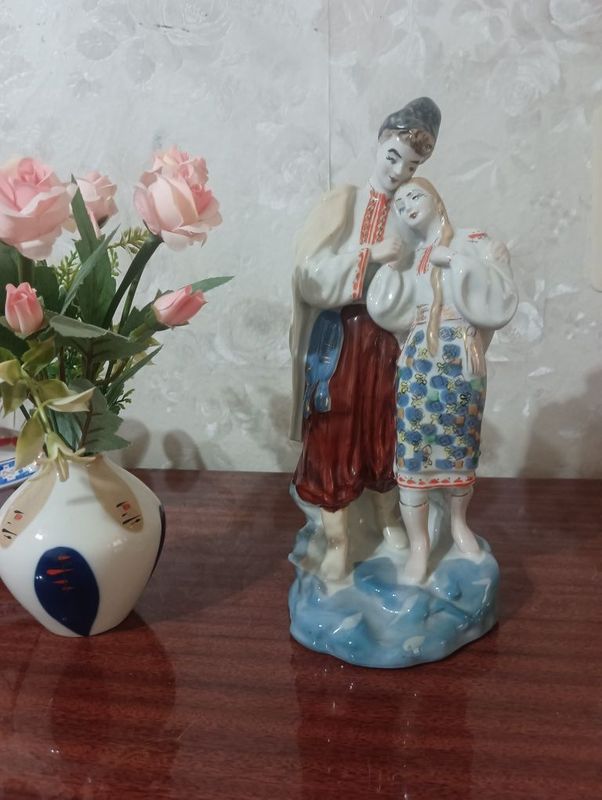 Продаю статуэтки Продаю статуэтки