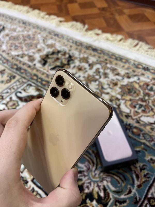 Iphone 11 pro max 64 GB Gold LLA