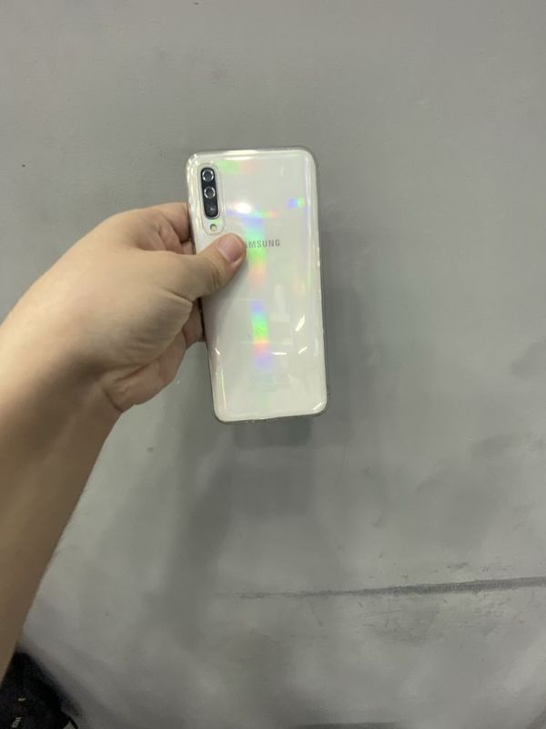 Samsung a50 64g arzon
