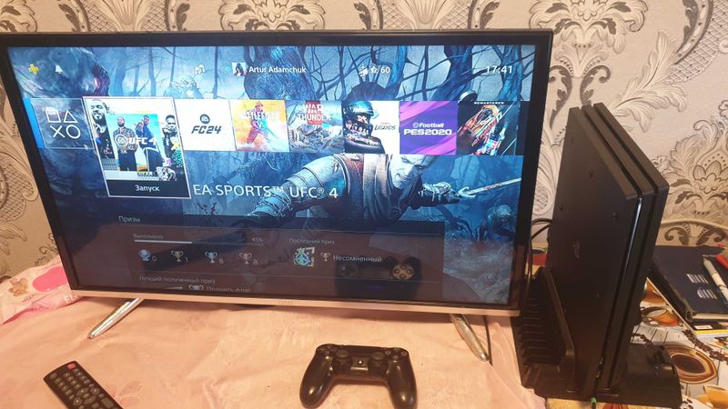 PS4 PRO 1 TRb holati a'lo PS4 PRO 1 TRb holati a'lo