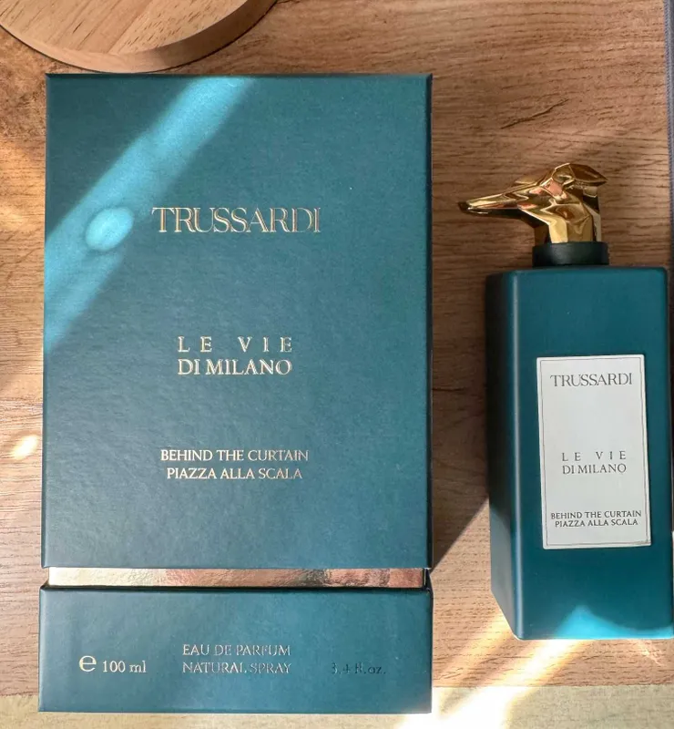 парфюм Trussardi Behind The Curtain Piazza Alla Scala, оригинал