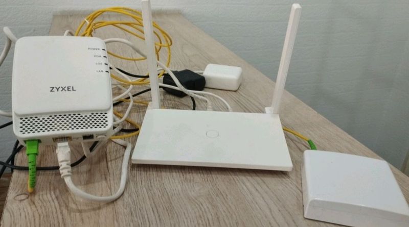 Продаётся Wi-Fi роутер Продаётся Wi-Fi роутер