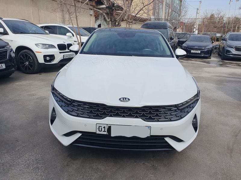 KIA K5. 2 litrli atmosferniy mator. Yili2021. Yurgani 82000. Narxi