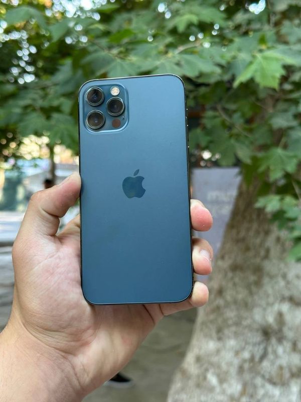Iphone sotiladi srochna ! Iphone sotiladi srochna !
