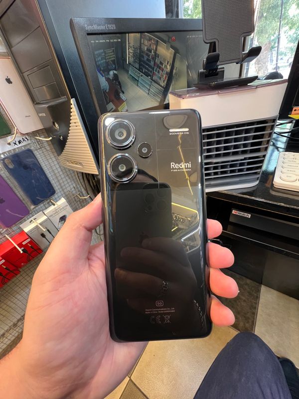 Redmi note 13 pro+8+8+256