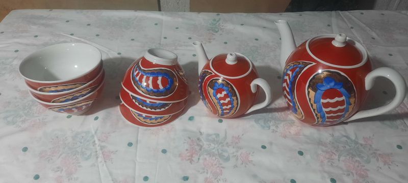 Продаётся чайники и касушки. Продаётся чайники и касушки.